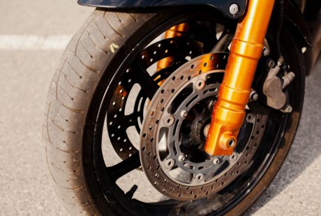 Descubra onde comprar rolamento de moto na zona leste: conheça a Rolimtrac